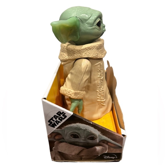 Star Wars The Mandalorian the Child Figurine Doll - Picture 5 of 5